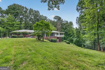 5274 Powers Ferry Road NW, Sandy Springs, GA 30327 - Photo 33