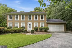 471 Surrey Pl, Marietta, GA 30068 - Photo 1