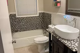 1214 E Barnard St, Glennville, GA 30427 - Photo 27