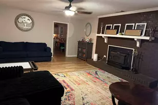 1214 E Barnard St, Glennville, GA 30427 - Photo 13