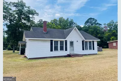 223 E Howard Street, Glennville, GA 30427 - Photo 1