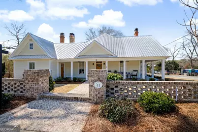 36 Broad Street, Senoia, GA 30276 - Photo 1