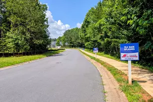 102 Laney Dr, Carrollton, GA 30117 - Photo 13