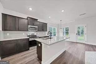 102 Laney Dr, Carrollton, GA 30117 - Photo 3