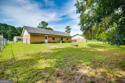 1076 Desert Shield Street, Hinesville, GA 31313 - Photo 5