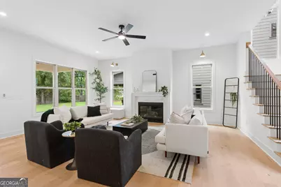 2471 Edwards Drive NW, Atlanta, GA 30318 - Photo 9