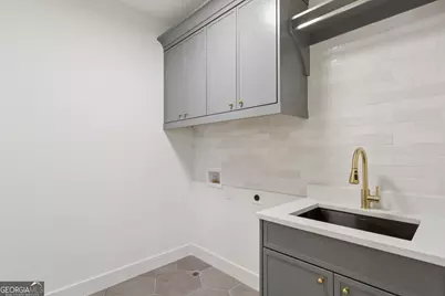 2471 Edwards Drive NW, Atlanta, GA 30318 - Photo 37