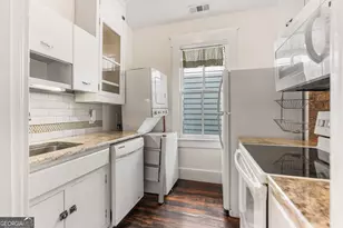 545 E Park Ave, Savannah, GA 31401 - Photo 21