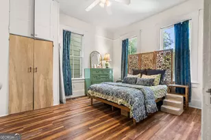 545 E Park Ave, Savannah, GA 31401 - Photo 11