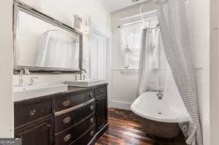 545 E Park Ave, Savannah, GA 31401 - Photo 23