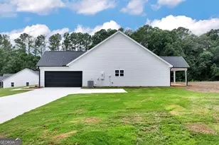 406 Myles Wy, Winder, GA 30680 - Photo 3