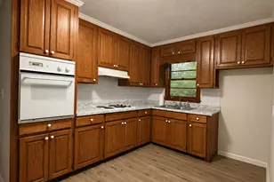 154 Poplar Cir, Lagrange, GA 30241 - Photo 7