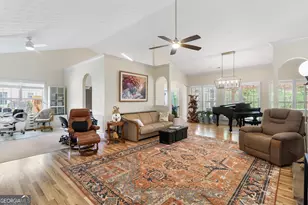 565 Jefferson Walk Cir, Jefferson, GA 30549 - Photo 7
