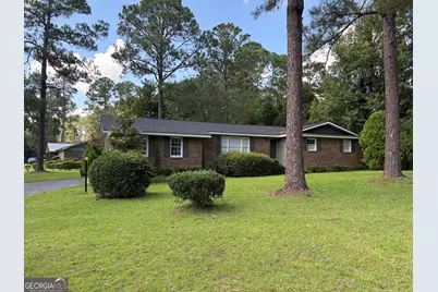 1340 5th Avenue, Eastman, GA 31023 - Photo 1