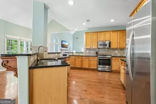 77 Greenview Dr, Newnan, GA 30265 - Photo 9