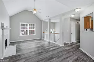 8039 Mustang Ln, Riverdale, GA 30274 - Photo 11