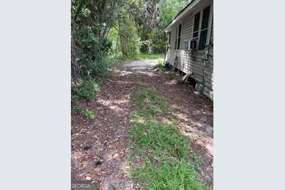 204 N Barack Obama Boulevard, Valdosta, GA 31601 - Photo 9