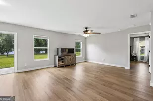 236 Waters Edge Dr, Kingsland, GA 31548 - Photo 11