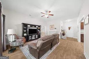 106 Weatherstone Wy, Statesboro, GA 30458 - Photo 3