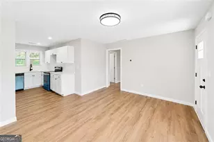 1639 Bridgeport Dr NW, Atlanta, GA 30318 - Photo 7