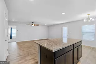 141 N Meadows Ridge Dr, Grantville, GA 30220 - Photo 17