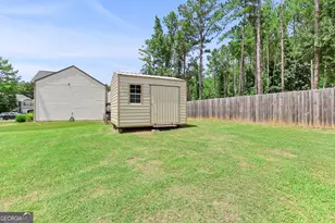 141 N Meadows Ridge Dr, Grantville, GA 30220 - Photo 29