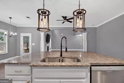 201 Overton Point, Carrollton, GA 30116 - Photo 15