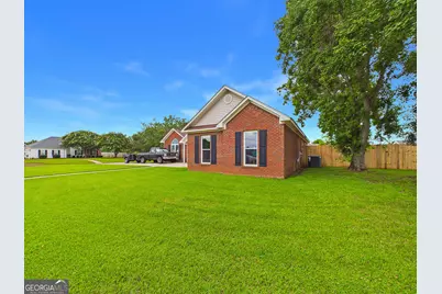 131 Pioneer Trail, Warner Robins, GA 31088 - Photo 3