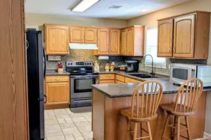 76 3rd Ave, Hawkinsville, GA 31036 - Photo 7