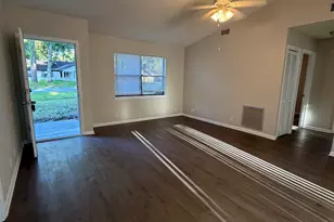 107 Pineneedle Ct, Kingsland, GA 31548 - Photo 5