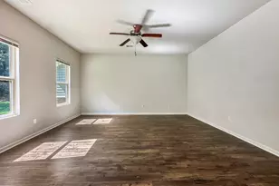 206 Daisy Cir, McDonough, GA 30252 - Photo 3