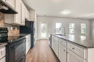 196 Daisy Cir, McDonough, GA 30252 - Photo 7