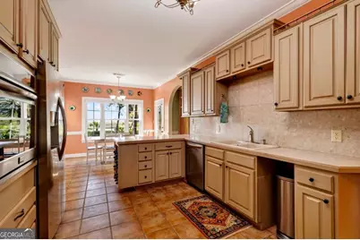 237 Lyman Hall, Savannah, GA 31410 - Photo 13