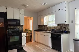 3823 Rock Hollow Ct, Conley, GA 30288 - Photo 5