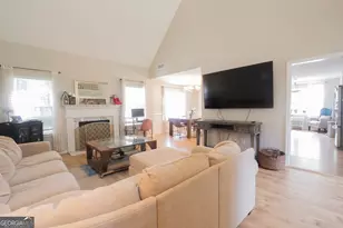 95 Crescent Cir, Newnan, GA 30265 - Photo 9