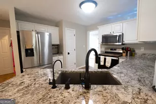 95 Crescent Cir, Newnan, GA 30265 - Photo 13