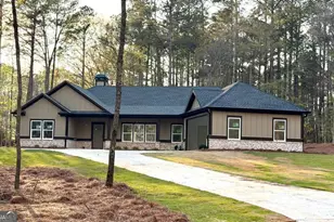 168 Oak Leaf Circle SE, Eatonton, GA 31024 - Photo 1