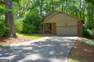 270 Lakeview Ridge W, Roswell, GA 30076 - Photo 1