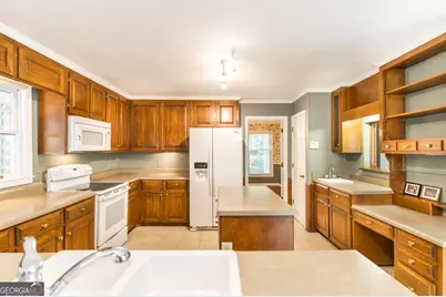 2311 Wesleyan Drive, Macon, GA 31210 - Photo 15