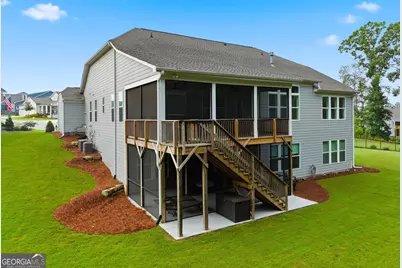 386 Kentucky Court, Hoschton, GA 30548 - Photo 9