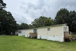 366 Liberty Hill Rd, Milner, GA 30257 - Photo 1