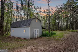 1201 Sid Hunter Rd, Senoia, GA 30276 - Photo 17