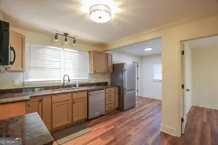 127 Fourth St SW, Milledgeville, GA 31061 - Photo 5