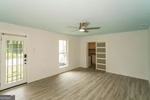 5213 Dillon Ave, Savannah, GA 31405 - Photo 11