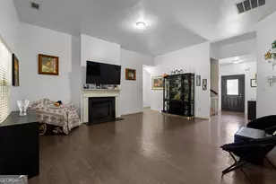 21 Sunny Pt, Newnan, GA 30263 - Photo 11