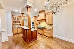 3044 Stone Gate Dr NE, Atlanta, GA 30324 - Photo 9