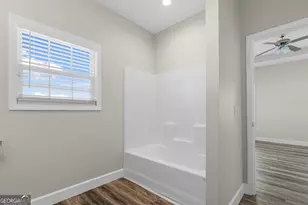 686 Lakeside Cir, Baxley, GA 31513 - Photo 15