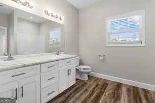 686 Lakeside Cir, Baxley, GA 31513 - Photo 17