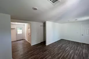 6066 Creekford Dr, Lithonia, GA 30058 - Photo 3