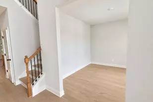 526 Foster Sydney Ct, Bonaire, GA 31005 - Photo 5
